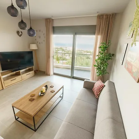 Royal Hill - Private Pool - Sleeps 8 赫索尼索斯