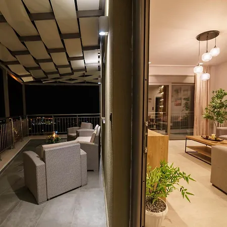 Royal Hill - Private Pool - Sleeps 8 赫索尼索斯