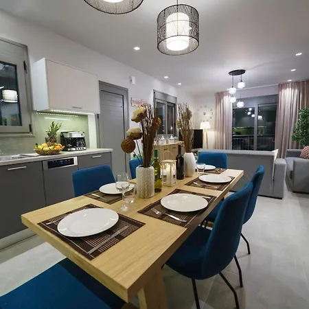 Royal Hill - Private Pool - Sleeps 8 赫索尼索斯