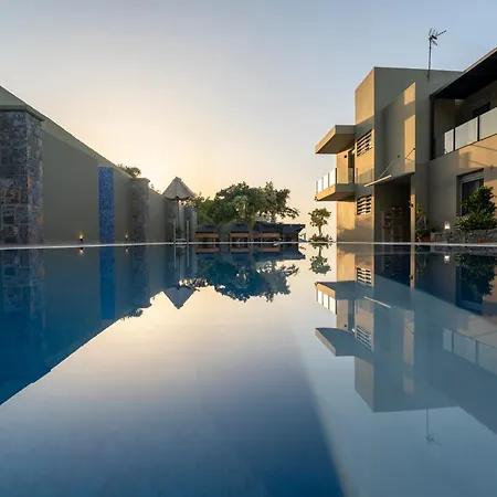 Royal Hill - Private Pool - Sleeps 8 ヴィラ ヘルソニソス