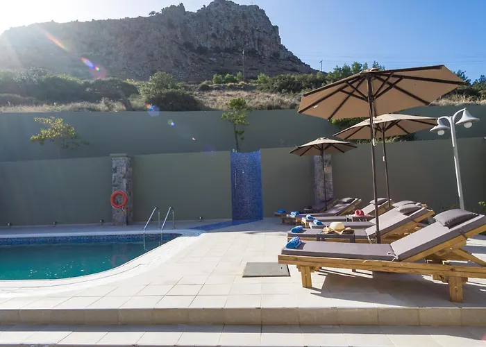 Royal Hill - Private Pool - Sleeps 8 Βίλα Χερσόνησος