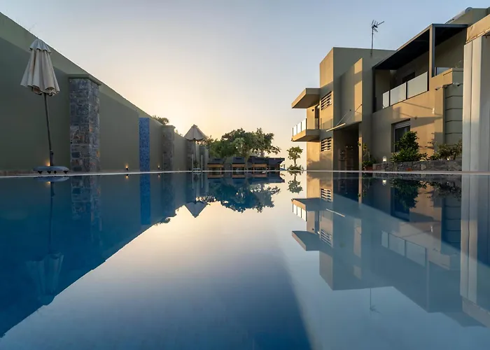 Royal Hill - Private Pool - Sleeps 8 Βίλα Χερσόνησος